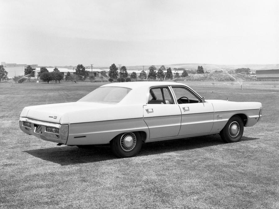  Dodge Phoenix Sedan 1971 года  (фото 2 из 2)